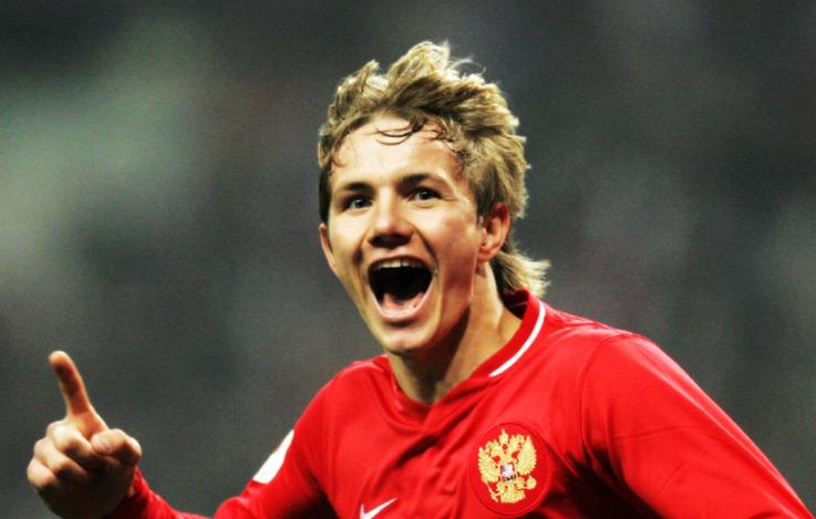 Russia's Roman Pavlyuchenko celebrates his goal against England in the Euro 2008 Qualifiers, October 2007