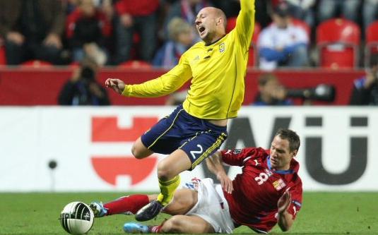 Alan Hutton for Scotland against the Czech Republic, October 2010